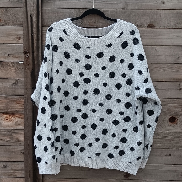 Cozy Casual Sweaters - Cozy Casuals Polka Dotted Sweater Size 3X